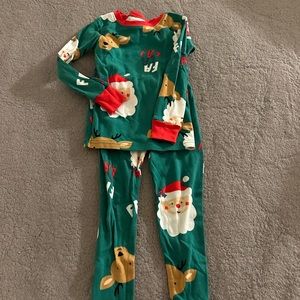 Used Carter’s Xmas PJS